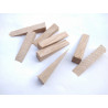 klínek 15x15x60-65mm dub