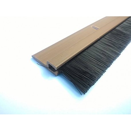 těsnící kartáček s vruty hněá STRIBO plast